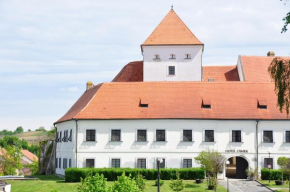 HOTEL CHATEAU ZAMEK CEJKOVICE